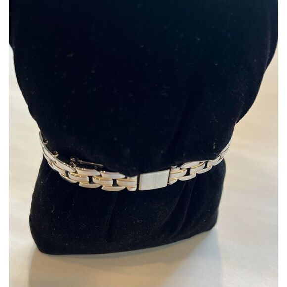 Seiko Women's Quartz Watch NWOT - Picture 3 of 6